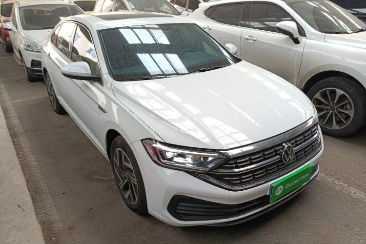Used Volkswagen Sagitar 2025 Revised Version Three 300TSI DSG Excellence Edition Front Right 45 Deg