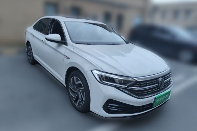 Used Volkswagen Sagitar 2025 Revised Version 2 300TSI DSG Excellence Edition Front Right 45 Deg