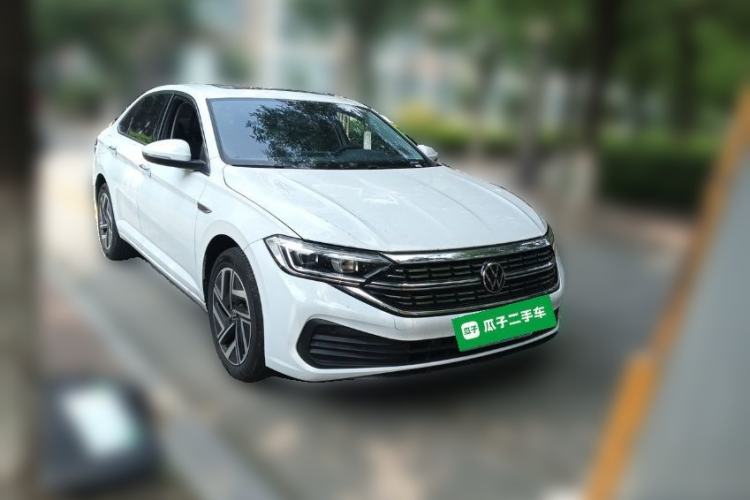 Used Volkswagen Sagitar 2025 Revised Version Three 300TSI DSG Excellence Edition Front Right 45 Deg
