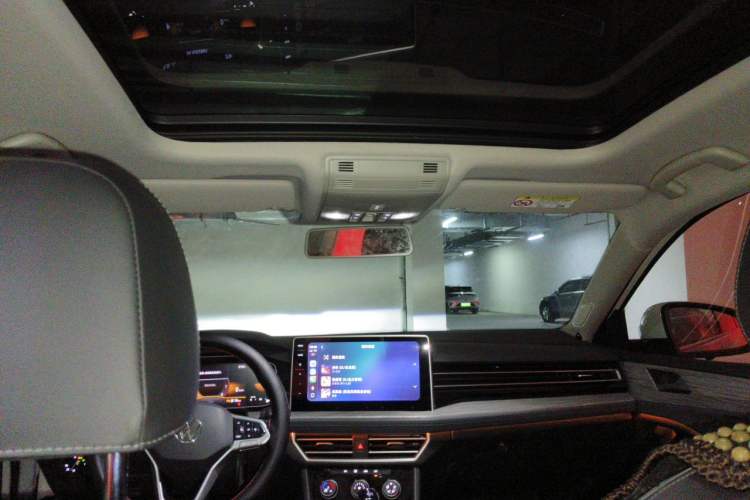 Used Volkswagen Sagitar 2025 Revised Version Three 300TSI DSG Excellence Edition Headliner