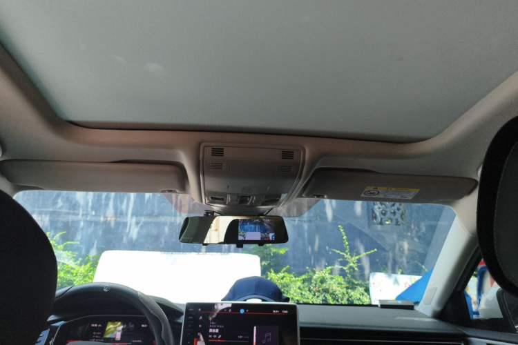 Used Volkswagen Sagitar 2025 300TSI DSG Excellence Edition Headliner
