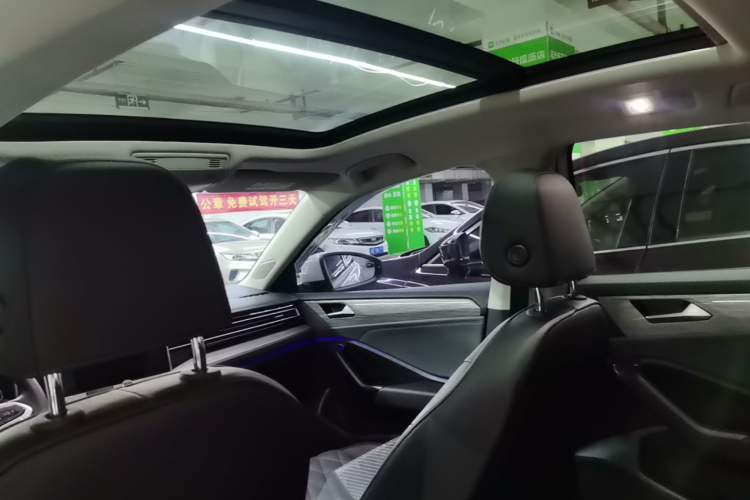 Used Volkswagen Sagitar 2025 Revised 300TSI DSG Excellence Edition Headliner