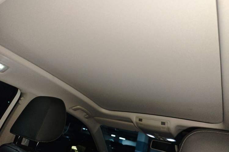 Used Volkswagen Sagitar 2025 Revised Version Three 300TSI DSG Excellence Edition Headliner