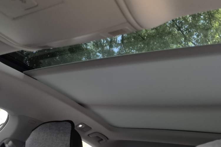 Used Volkswagen Sagitar 2025 Facelift 200TSI DSG Flyover Edition Headliner