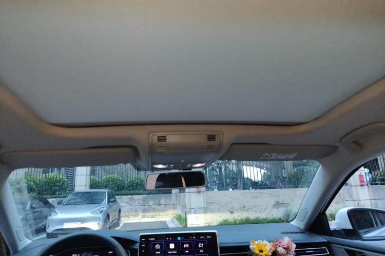 Used Volkswagen Sagitar 2025 Revised Version 2 300TSI DSG Excellence Edition Headliner