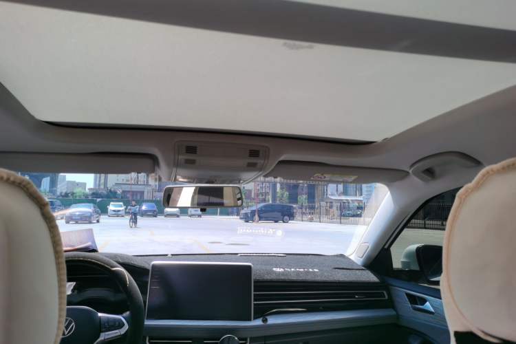 Used Volkswagen Sagitar 2025 Revised Version 2 300TSI DSG Excellence Edition Headliner
