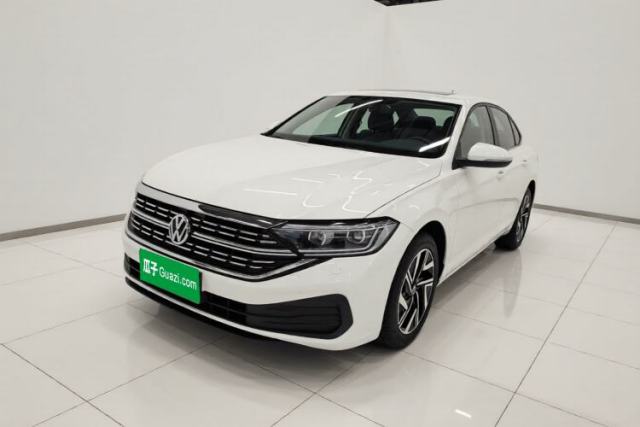 Ojetý Volkswagen Sagitar 2025 Facelifted 300TSI DSG Flyover Edition