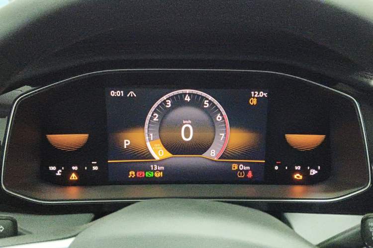 Used Volkswagen Sagitar 2025 300TSI DSG Flyover Edition Instrument Cluster