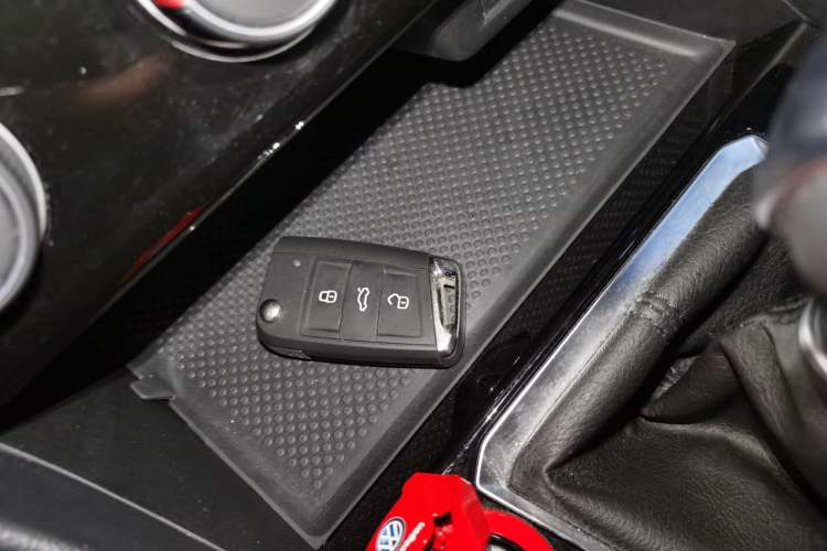 Used Volkswagen Sagitar 2025 300TSI DSG Excellence Edition Interior 1