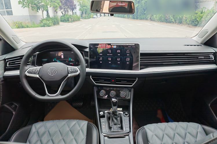 Used Volkswagen Sagitar 2025 Revised Version 2 300TSI DSG Excellence Edition Interior 1
