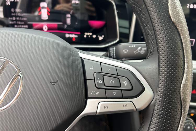 Used Volkswagen Sagitar 2025 300TSI DSG Excellence Edition Interior 11