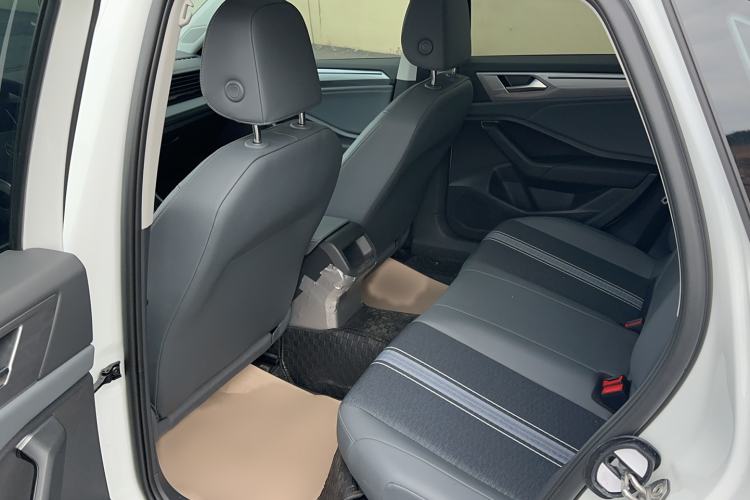 Used Volkswagen Sagitar 2025 300TSI DSG Flyover Edition Interior 2