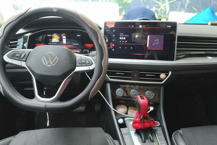 Used Volkswagen Sagitar 2025 300TSI DSG Excellence Edition Interior 2