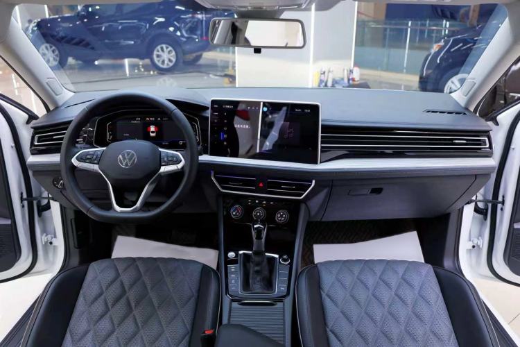 Used Volkswagen Sagitar 2025 Revised 300TSI DSG Excellence Edition Interior 3