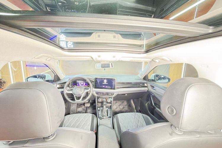 Used Volkswagen Sagitar 2025 300TSI DSG Excellence Edition Interior 9