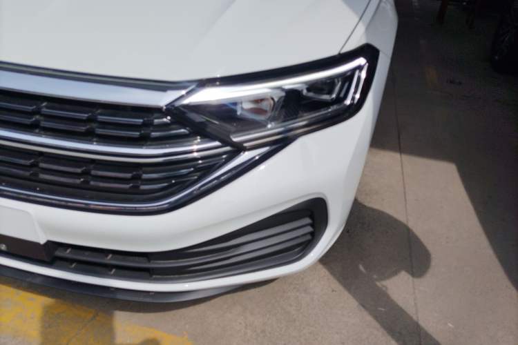 Used Volkswagen Sagitar 2025 Facelift 200TSI DSG Flyover Edition Left Front Headlight