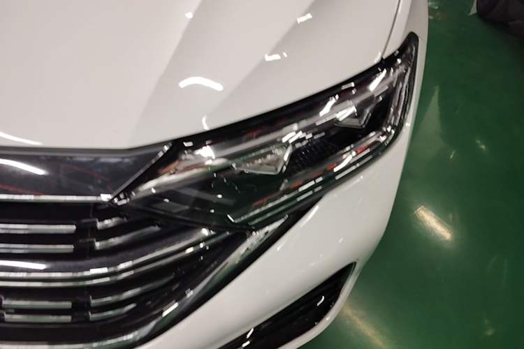 Used Volkswagen Sagitar 2025 Revised 300TSI DSG Excellence Edition Left Front Headlight