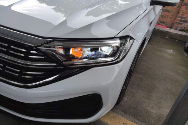 Used Volkswagen Sagitar 2025 Revised 300TSI DSG Excellence Edition Left Front Headlight