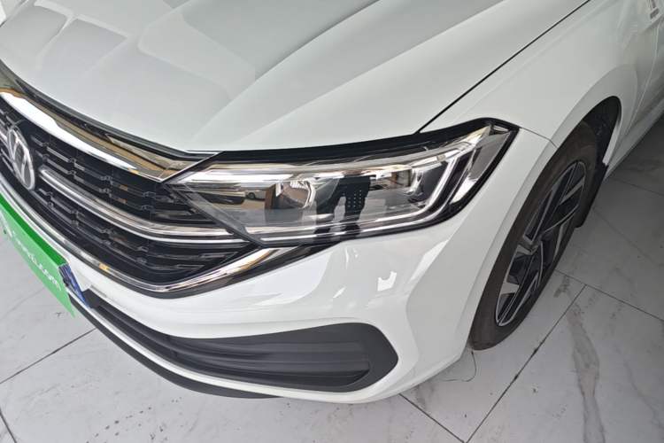 Used Volkswagen Sagitar 2025 Facelifted 300TSI DSG Flyover Edition Left Front Headlight