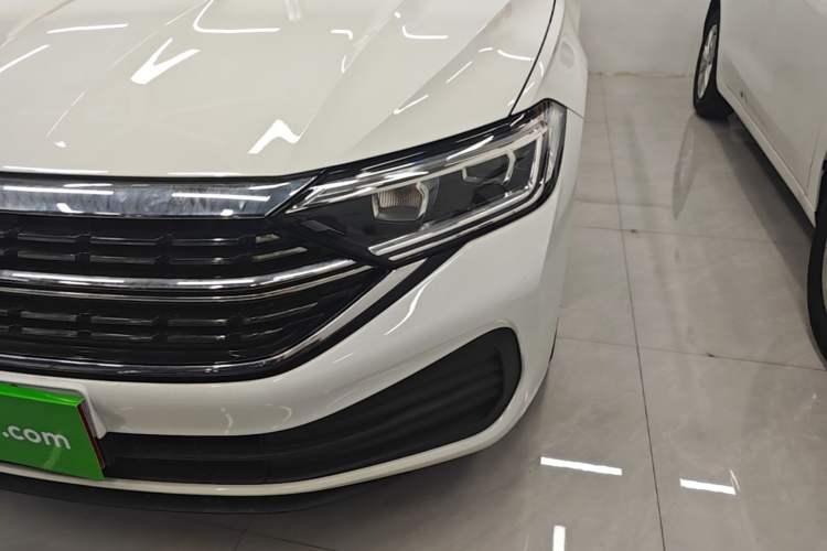 Used Volkswagen Sagitar 2025 Facelift 200TSI DSG Flyover Edition Left Front Headlight