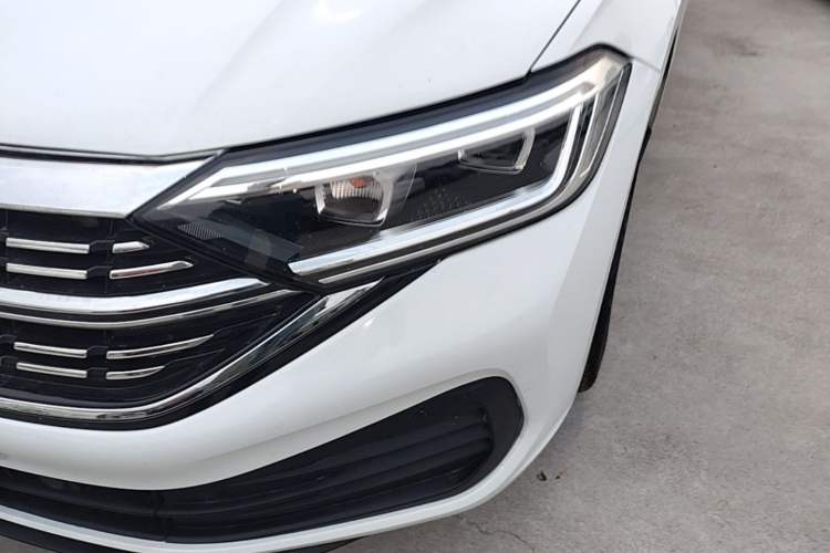 Used Volkswagen Sagitar 2025 Revised Version Three 300TSI DSG Excellence Edition Left Front Headlight