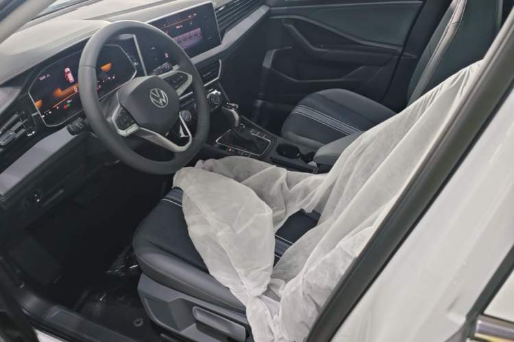 Used Volkswagen Sagitar 2025 Facelift 200TSI DSG Flyover Edition Left Front Seat