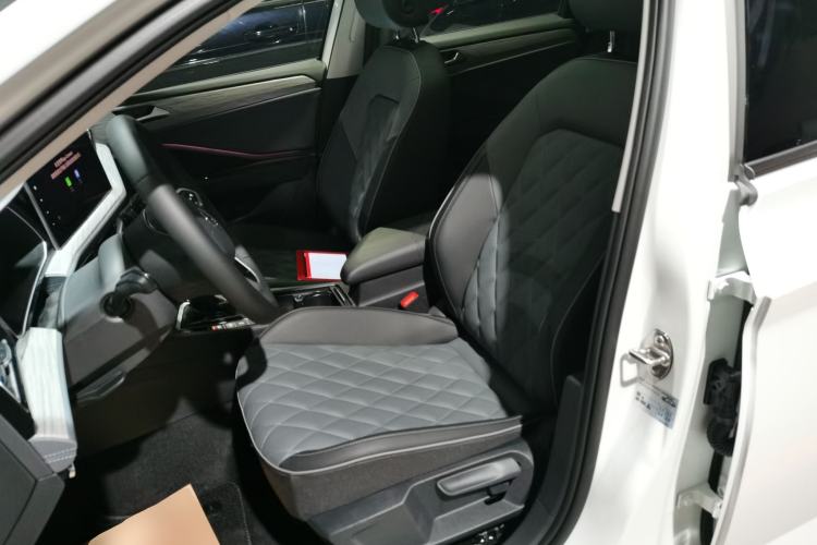 Used Volkswagen Sagitar 2025 Revised Version Three 300TSI DSG Excellence Edition Left Front Seat