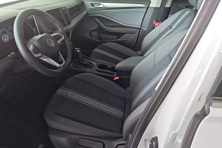 Used Volkswagen Sagitar 2025 Facelifted 300TSI DSG Flyover Edition Left Front Seat