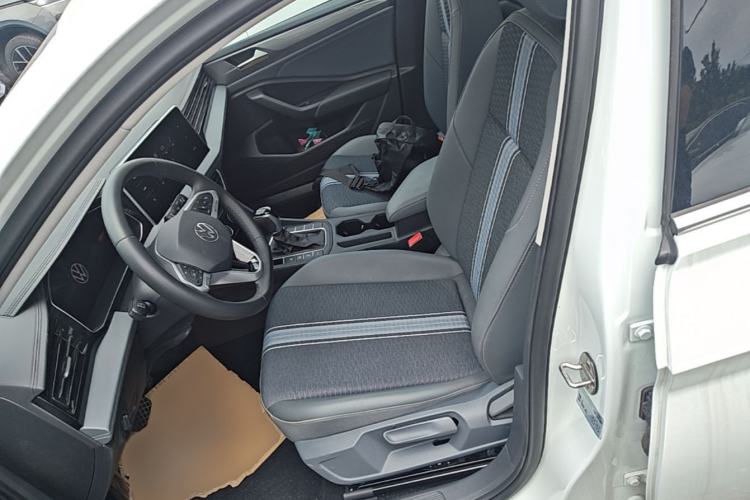 Used Volkswagen Sagitar 2025 200TSI DSG Flyover Edition Left Front Seat