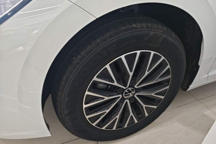 Used Volkswagen Sagitar 2025 Facelift 200TSI DSG Flyover Edition Left Front Wheel Hub