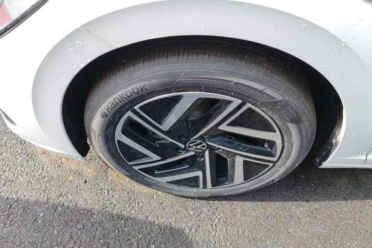 Used Volkswagen Sagitar 2025 Revised Version Three 300TSI DSG Excellence Edition Left Front Wheel Hub