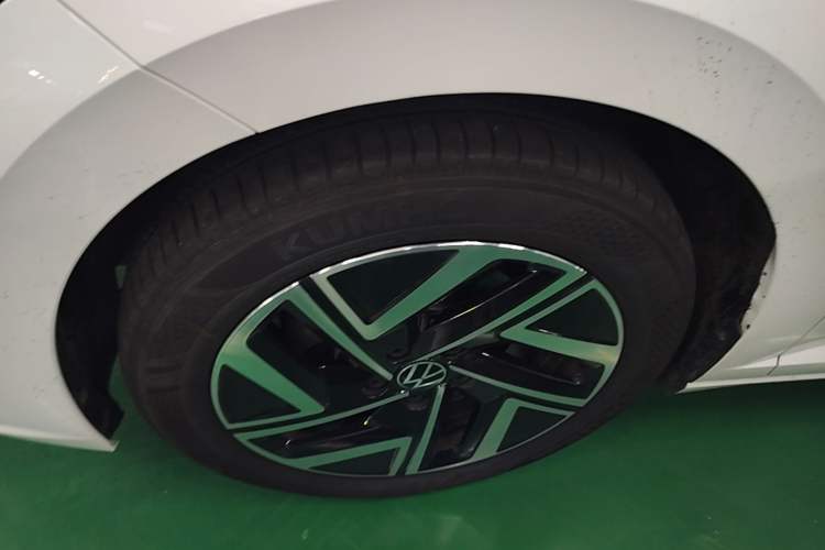 Used Volkswagen Sagitar 2025 Revised 300TSI DSG Excellence Edition Left Front Wheel Hub