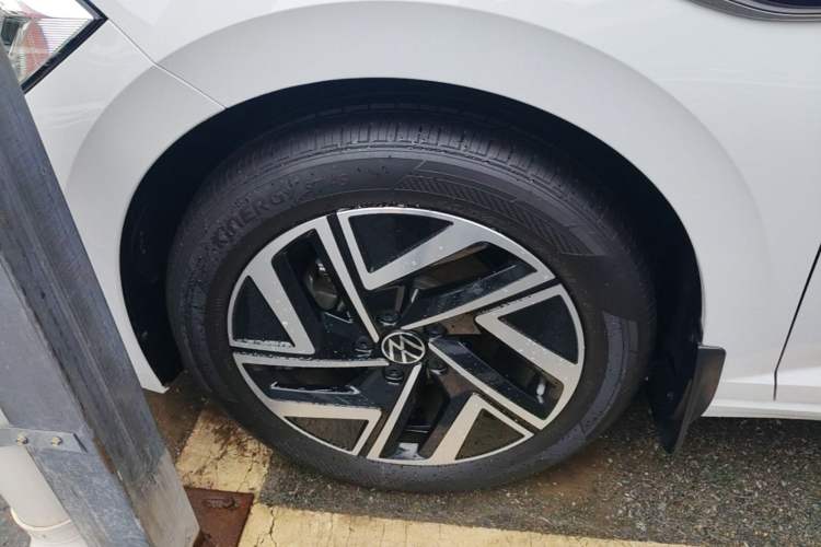 Used Volkswagen Sagitar 2025 300TSI DSG Excellence Edition Left Front Wheel Hub