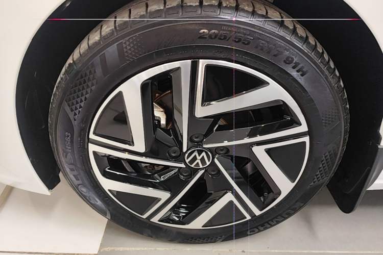 Used Volkswagen Sagitar 2025 300TSI DSG Excellence Edition Left Front Wheel Hub