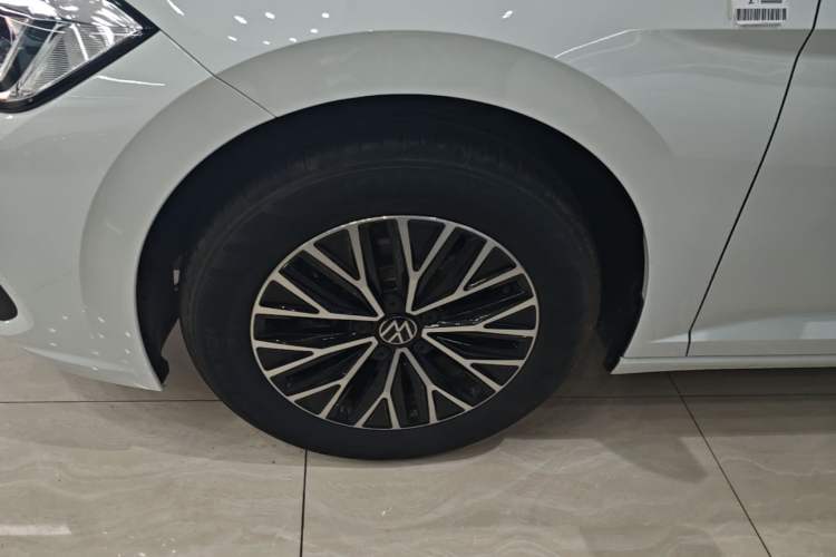 Used Volkswagen Sagitar 2025 Facelift 200TSI DSG Flyover Edition Left Front Wheel Hub