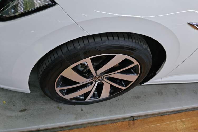 Used Volkswagen Sagitar 2025 Revised 300TSI DSG Excellence Edition Left Front Wheel Hub