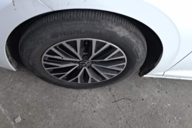 Used Volkswagen Sagitar 2025 Facelift 200TSI DSG Flyover Edition Left Front Wheel Hub