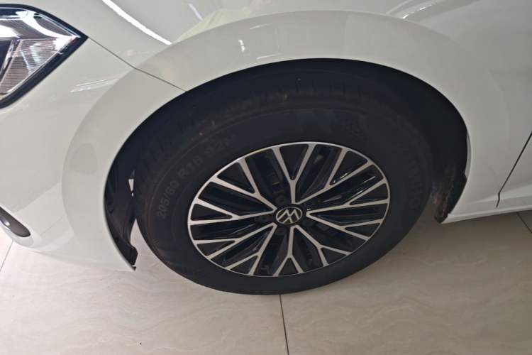 Used Volkswagen Sagitar 2025 Facelift 200TSI DSG Flyover Edition Left Front Wheel Hub