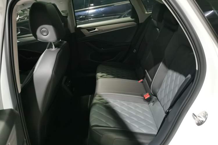 Used Volkswagen Sagitar 2025 Revised Version Three 300TSI DSG Excellence Edition Left Rear Seat