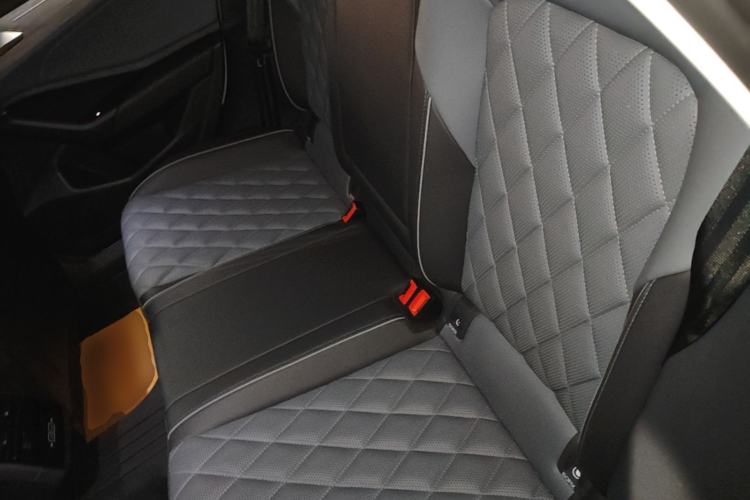 Used Volkswagen Sagitar 2025 Revised Version 2 300TSI DSG Excellence Edition Left Rear Seat