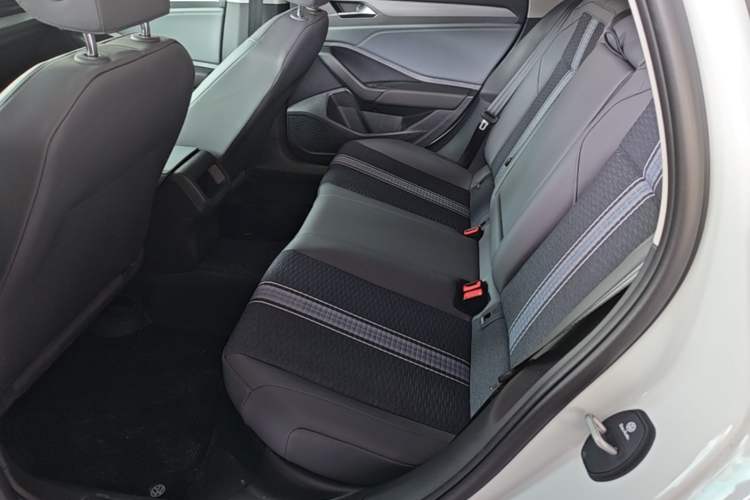 Used Volkswagen Sagitar 2025 Facelifted 300TSI DSG Flyover Edition Left Rear Seat