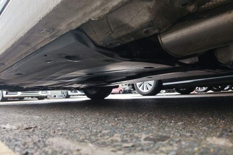 Used Volkswagen Sagitar 2025 300TSI DSG Excellence Edition Left Side Sill