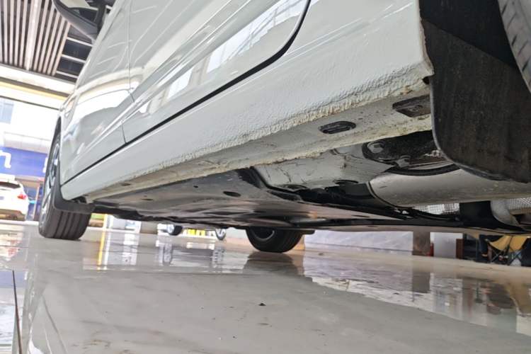 Used Volkswagen Sagitar 2025 Facelifted 300TSI DSG Flyover Edition Left Side Sill