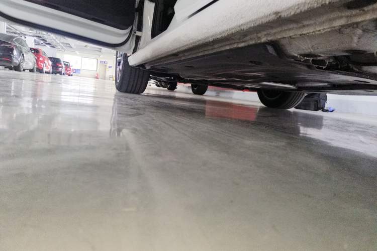 Used Volkswagen Sagitar 2025 300TSI DSG Excellence Edition Left Side Sill