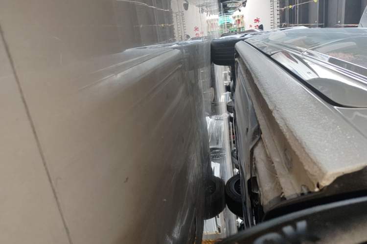 Used Volkswagen Sagitar 2025 Revised Version 2 300TSI DSG Excellence Edition Left Side Sill