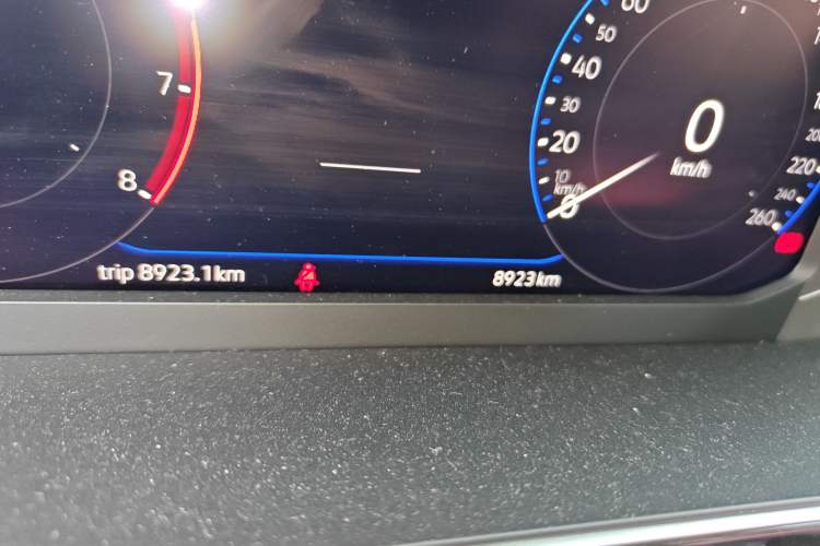 Used Volkswagen Sagitar 2025 300TSI DSG Excellence Edition Odometer Close Up