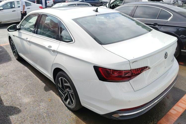 Used Volkswagen Sagitar 2025 Revised Version Three 300TSI DSG Excellence Edition Rear Left 45 Deg