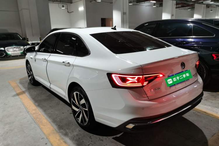 Used Volkswagen Sagitar 2025 Revised Version Three 300TSI DSG Excellence Edition Rear Left 45 Deg