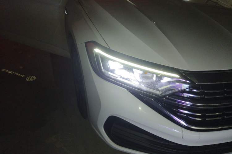 Used Volkswagen Sagitar 2025 Revised Version Three 300TSI DSG Excellence Edition Right Front Headlight