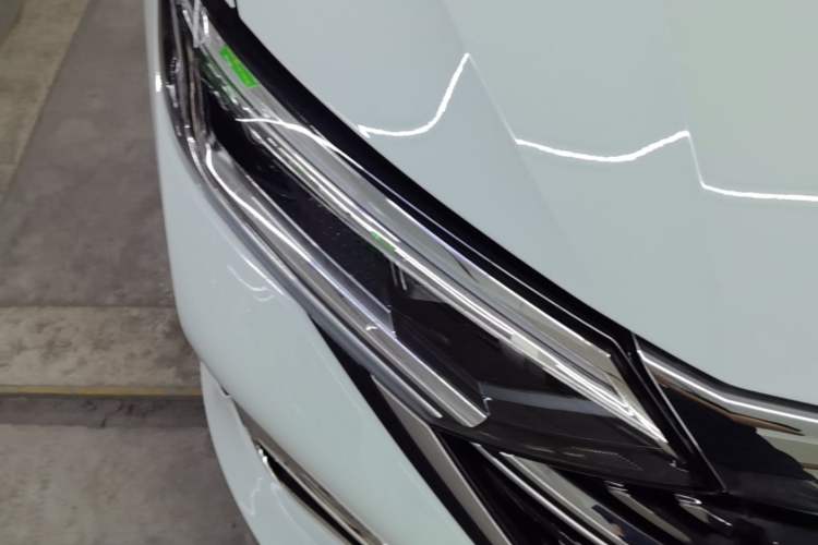 Used Volkswagen Sagitar 2025 Revised 300TSI DSG Excellence Edition Right Front Headlight